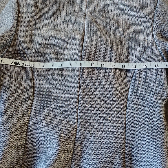 Chadwicks Gray Herringbone Tailored Blazer - Picture 4 of 5